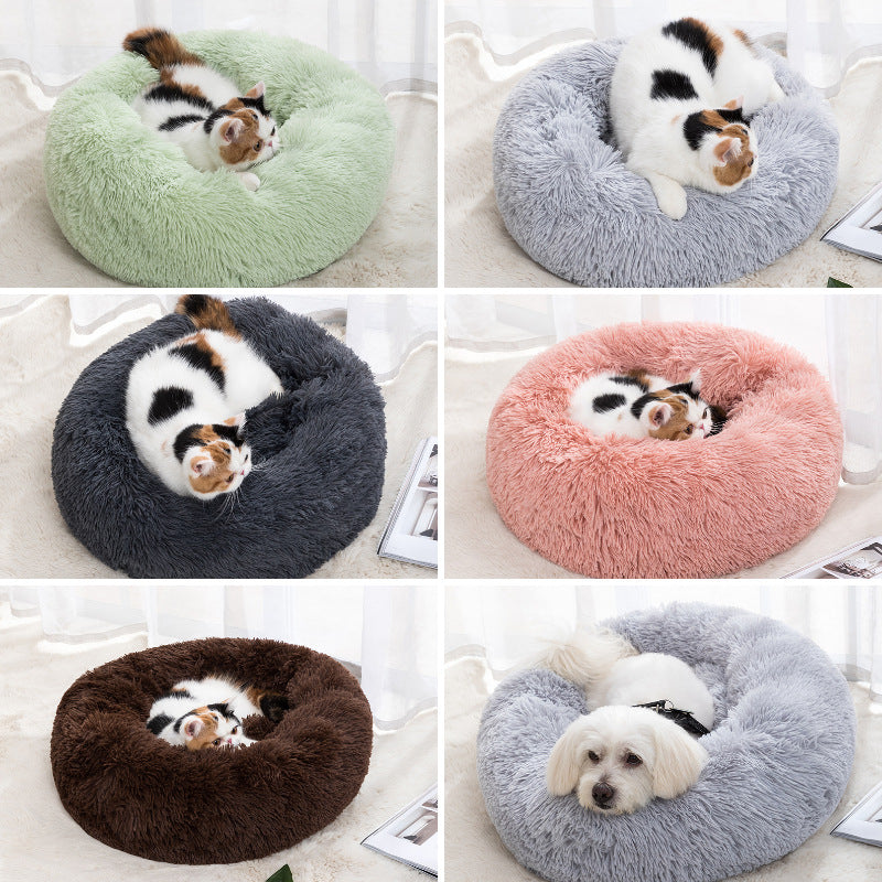 Winter Haven Pet Bed: Cozy Cat Retreat