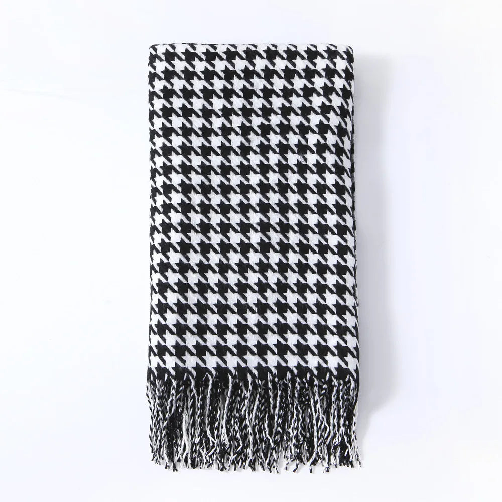 Houndstooth Pattern Knitted Throw
