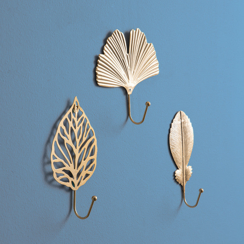 Golden Gleam Retro Wall Hooks