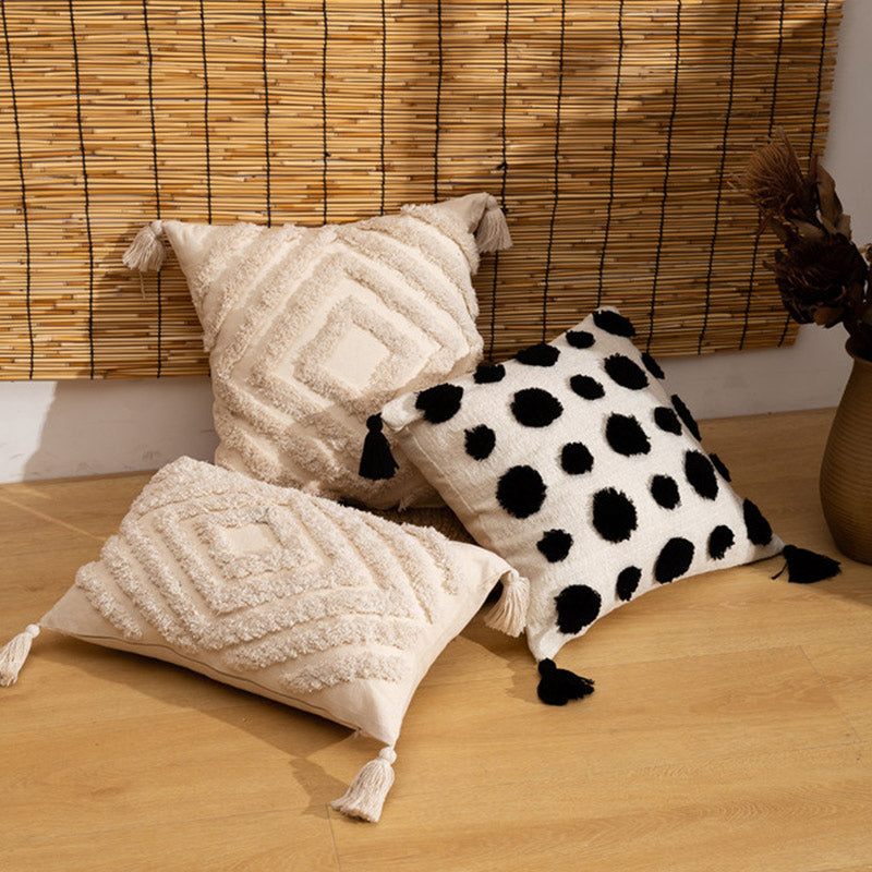 Boho Chic: Boho Style Sofa Cushions