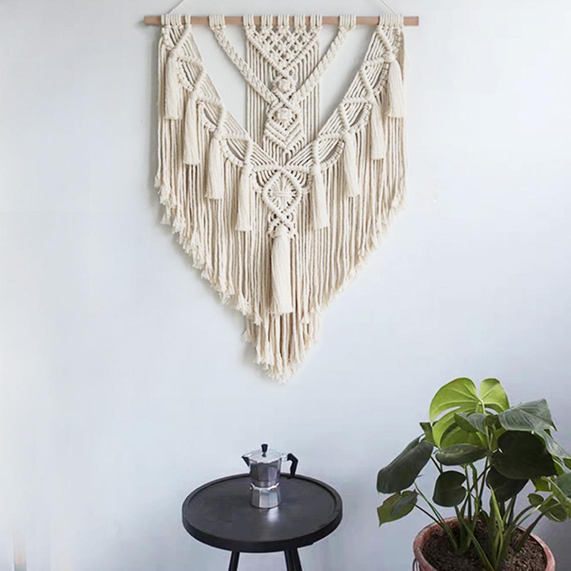 Boho Chic Macrame Dreamcatcher: Hand-Woven Pendant Wall Hanging