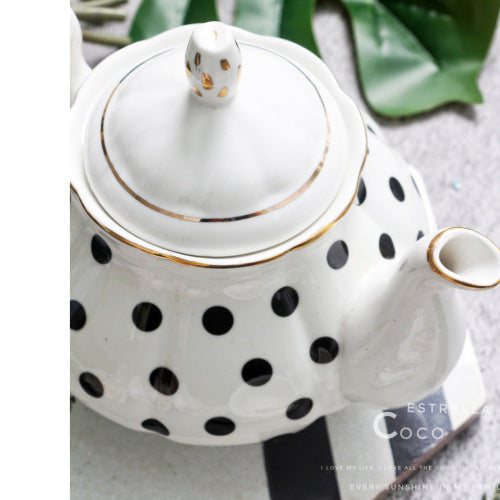 Wonderland Whimsy: Monochrome Tea Cups