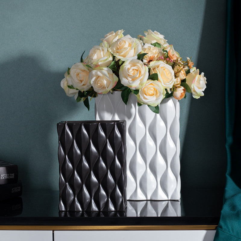 Contempo Vase: Modern Vase