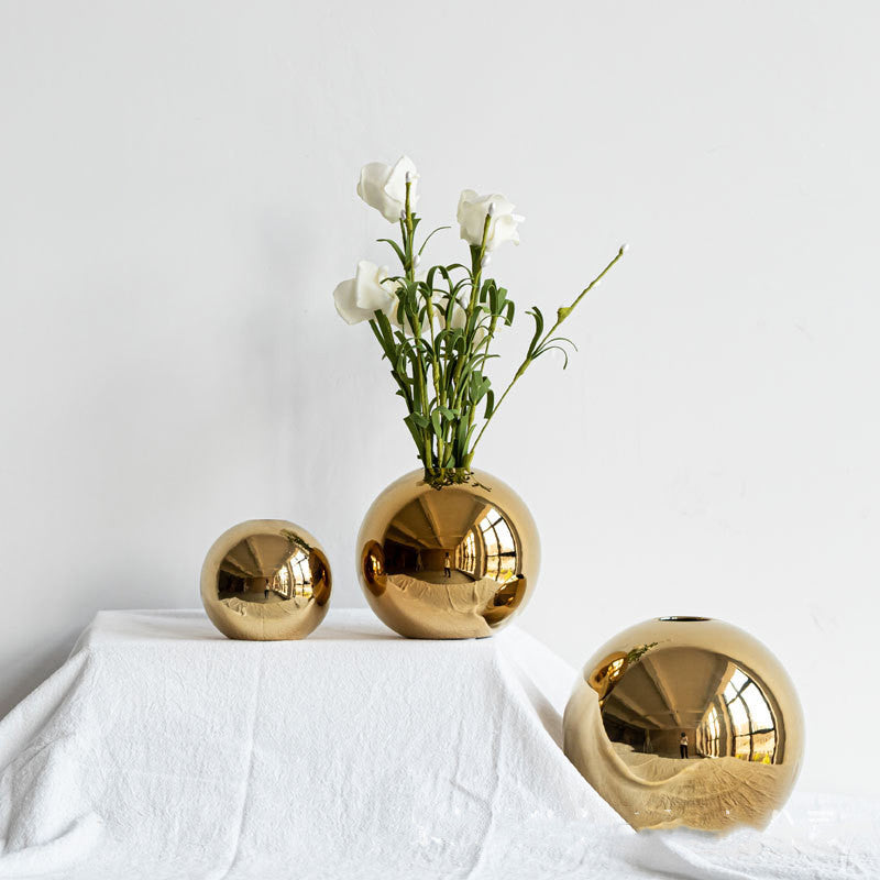 Golden Glow: Electroplated Ceramic Vase