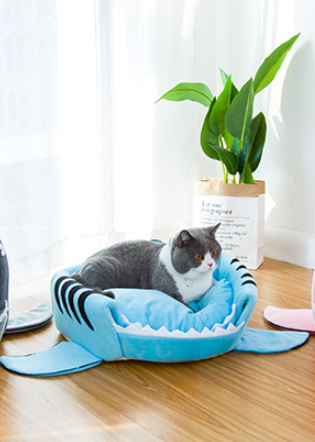 Shark Cozy Haven: Pet Bed for Small Dogs and Cats