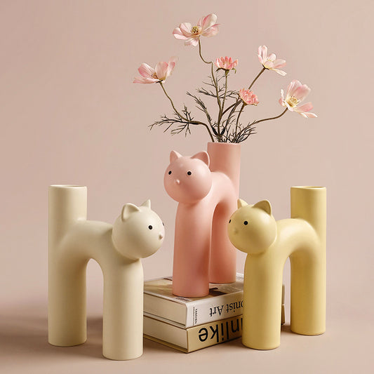 Feline Flourish: Cute Tube Cat Vase