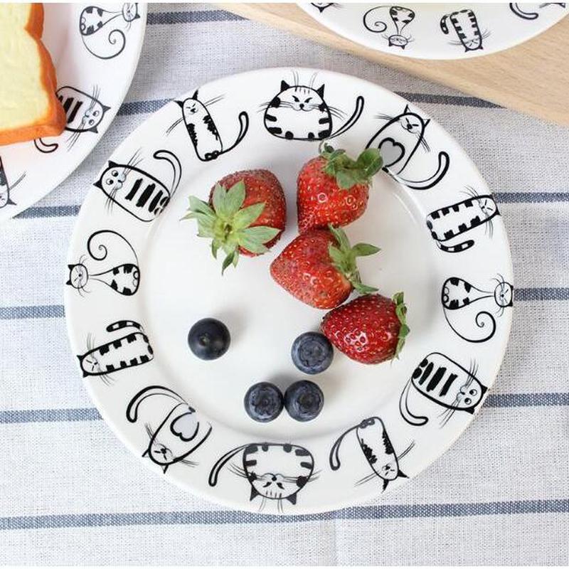 Cute Cat-themed Plate