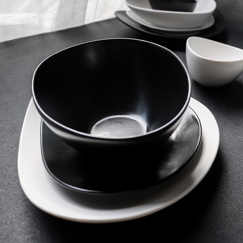 Artisanal Elegance: Ceramic Irregular Bowls and Plates