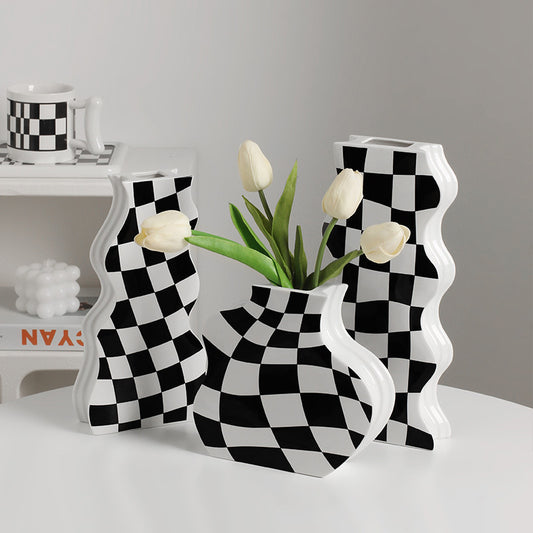 Checkered Elegance: Ceramic Vase Ornaments