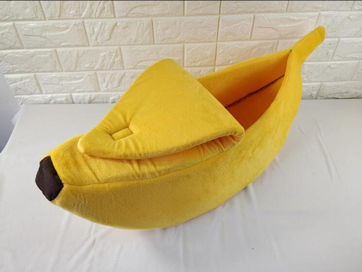 Banana Bunch Pet Bed