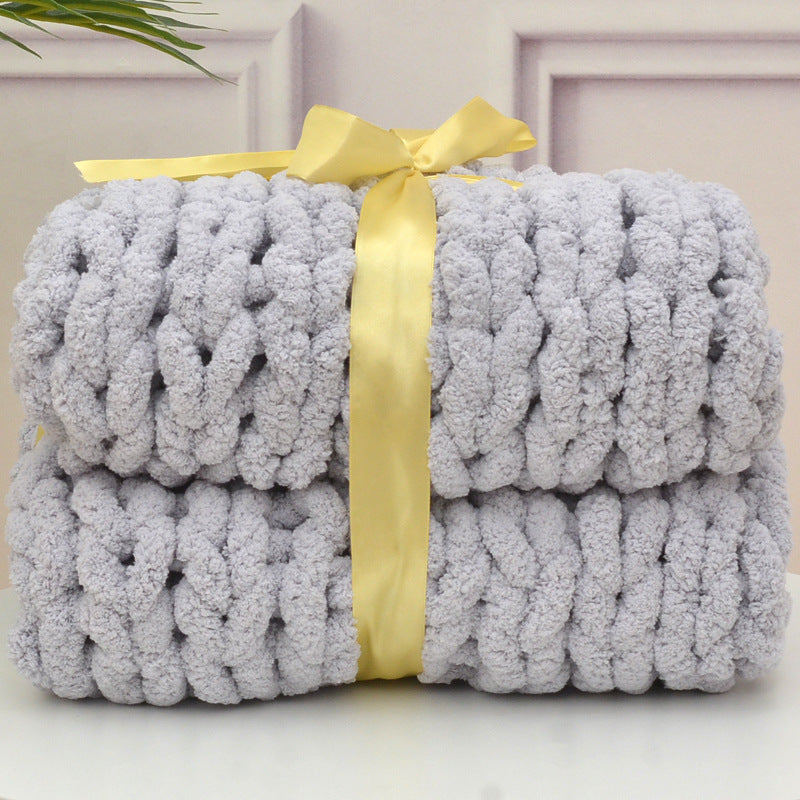 Cozy Craft: Handmade Thick Wool Woven Throw