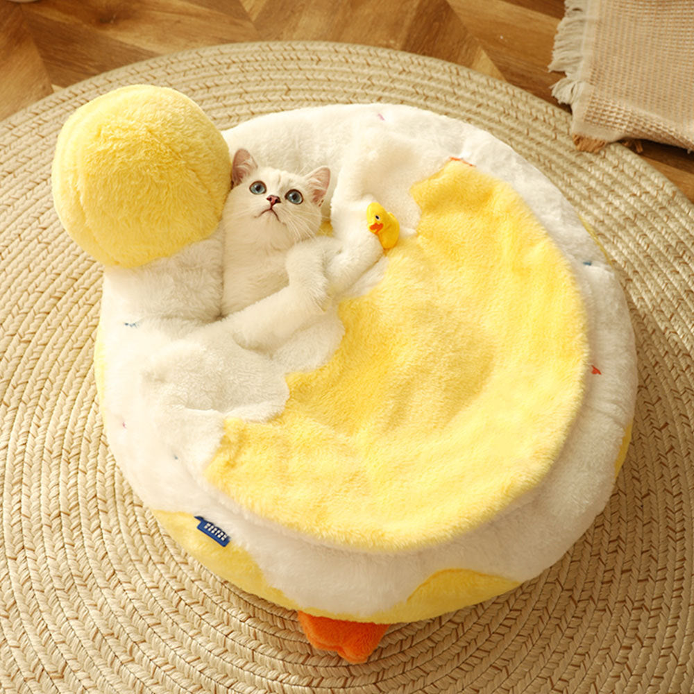 Ducky Dreams: Duck-Themed Pet Bed