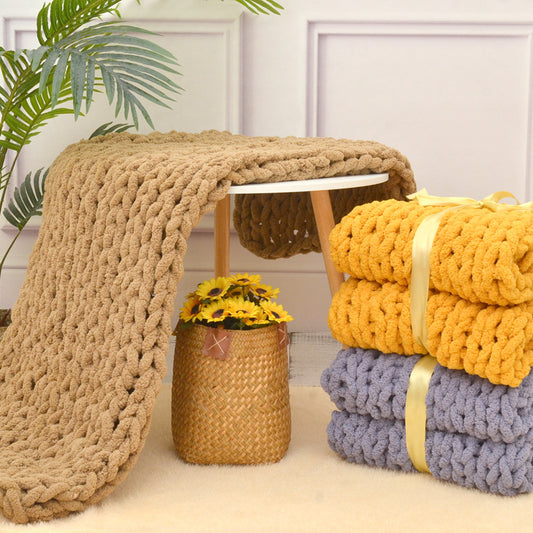 Cozy Craft: Handmade Thick Wool Woven Throw