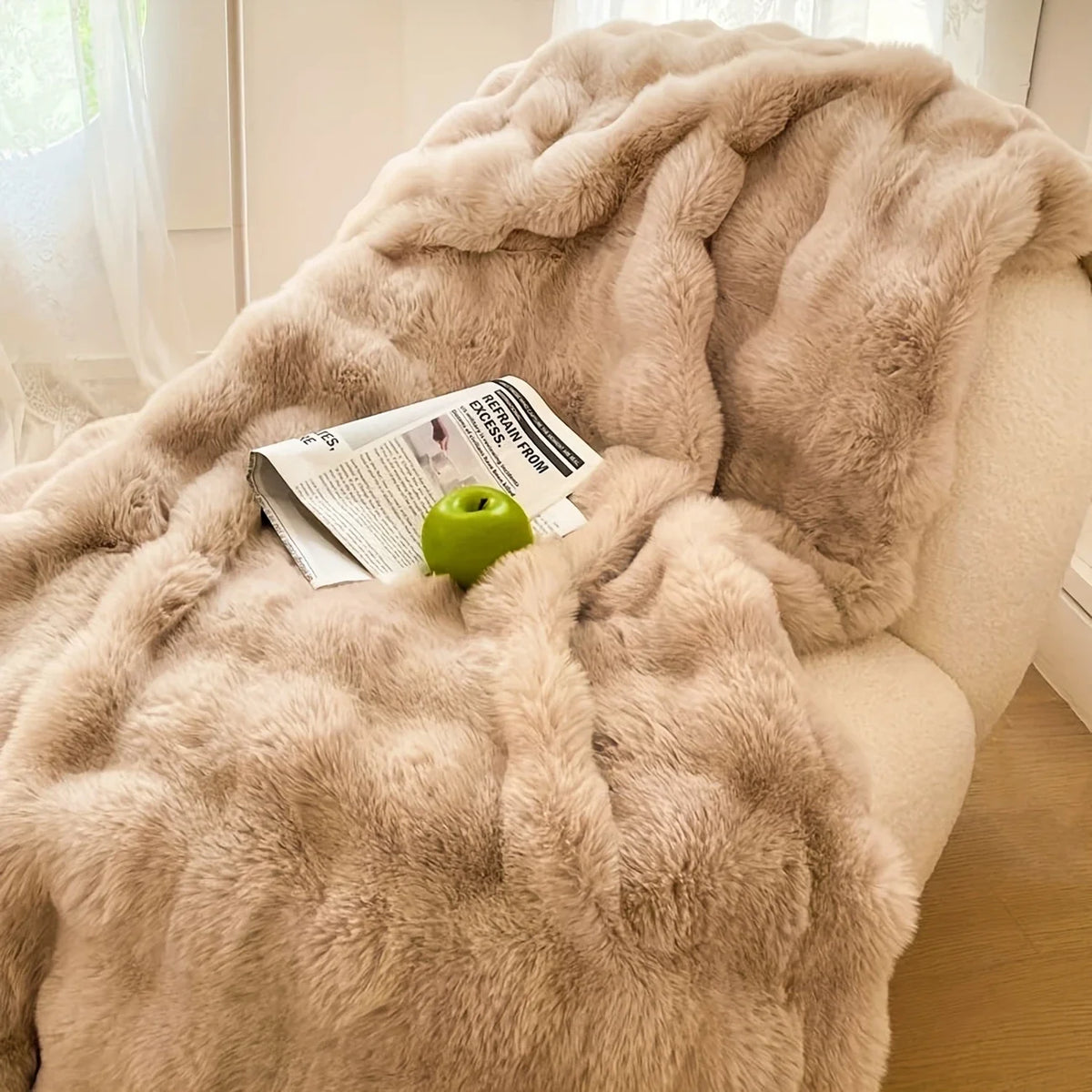 Cosy Faux Fur Throw