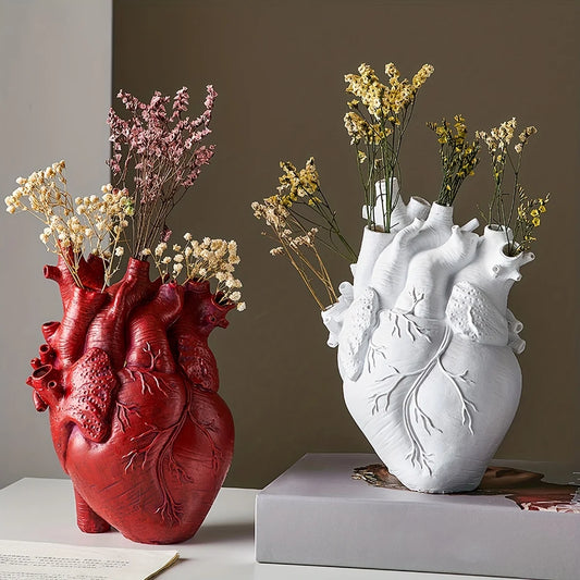 Heartfelt Bloom: Heart-Shaped Vase