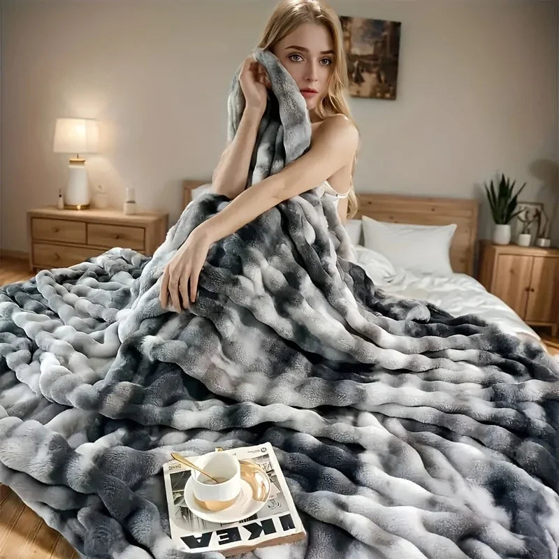 Cosy Faux Fur Throw