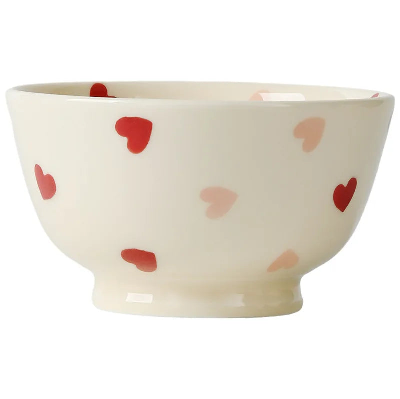 Heartfelt Dining: Heart-Themed Dinnerware Set