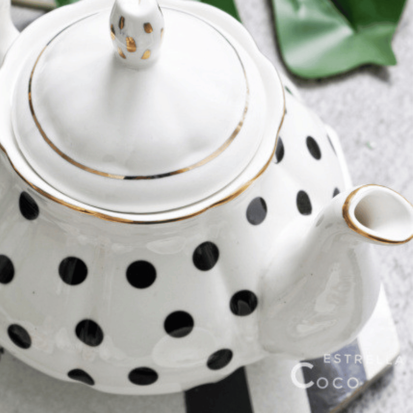 Wonderland Whimsy: Monochrome Tea Cups
