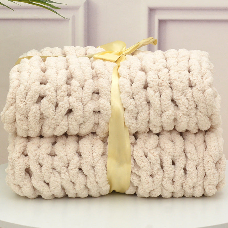 Cozy Craft: Handmade Thick Wool Woven Throw