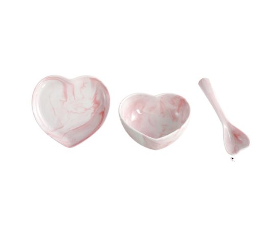 Heartfelt Table: Ceramic Heart-shaped Tableware