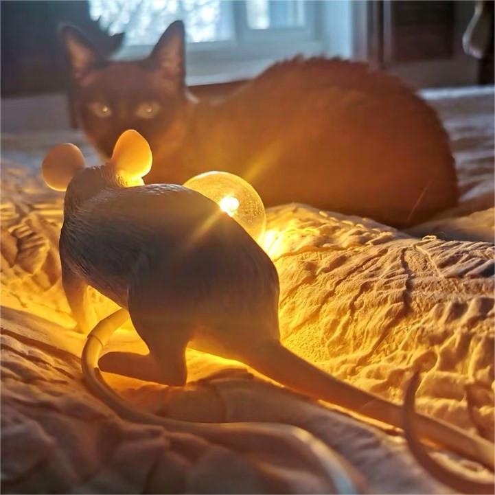 Adorable Mouse Lamp