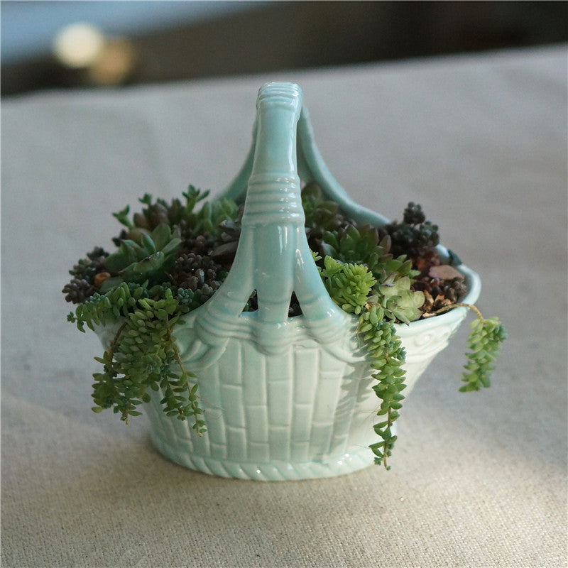 Swan Serenity: Succulent Plant Pot