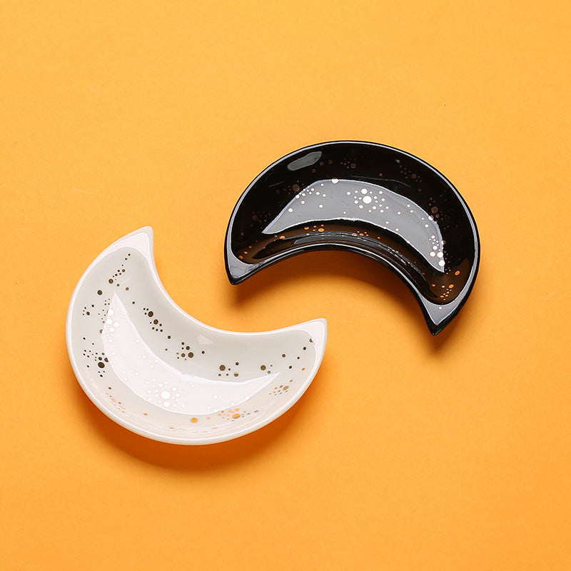 Lunar Elegance: Moon-Shaped Trinket Storage Dish